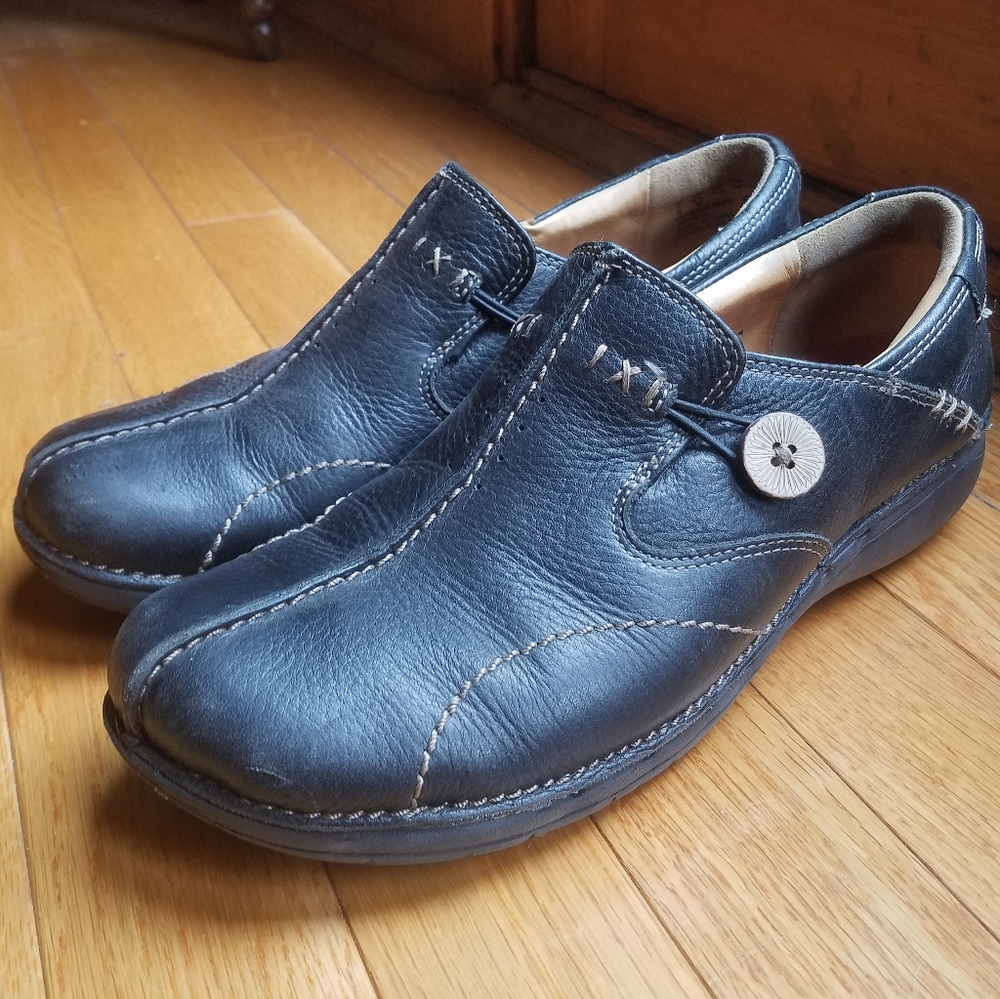 Black leather Clarks